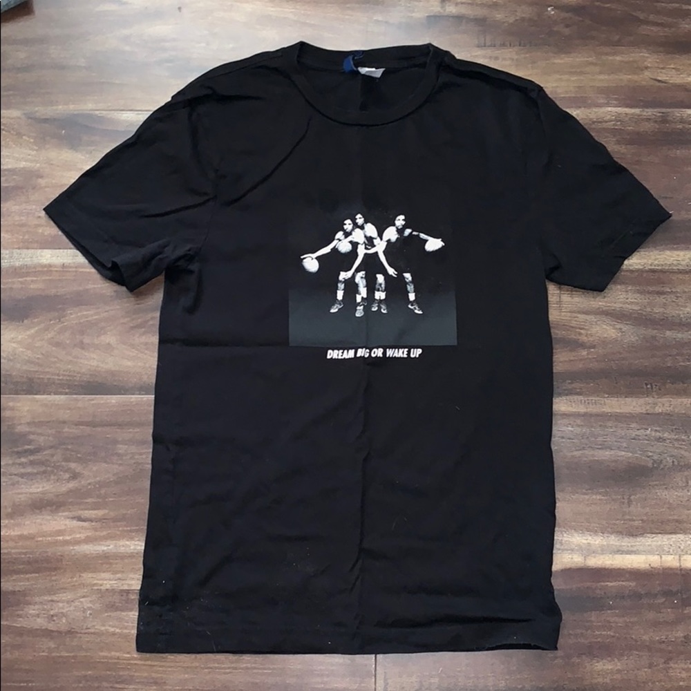 Black T